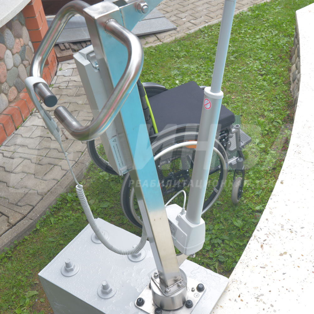 Подъемник инвалидный из нержавеющей стали для бассейна